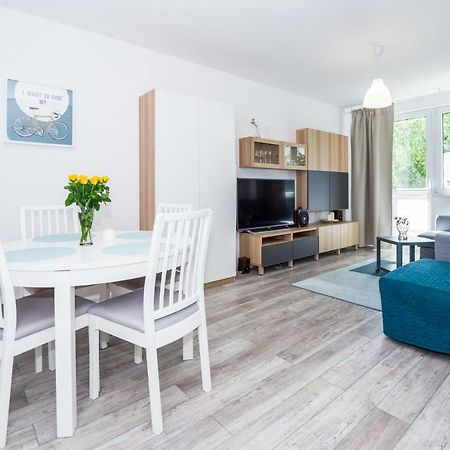 Discover Beaches From Quiet Relaxing Apartment For 6 그단스크 외부 사진